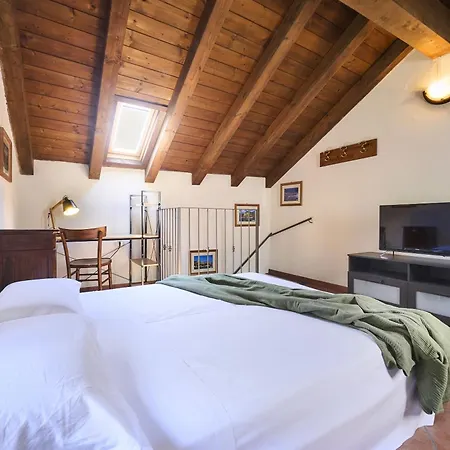 Large In The Village Near Varenna * Perledo