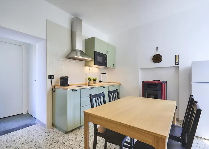 Large In The Village Near Varenna * Perledo