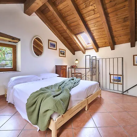 Casa Nel Borgo Appartement Perledo