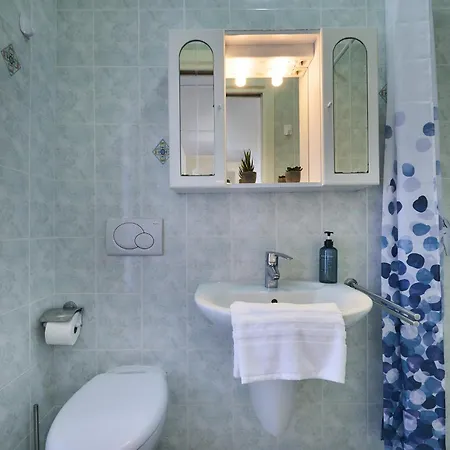 Apartment Large In The Village Near Varenna Perledo